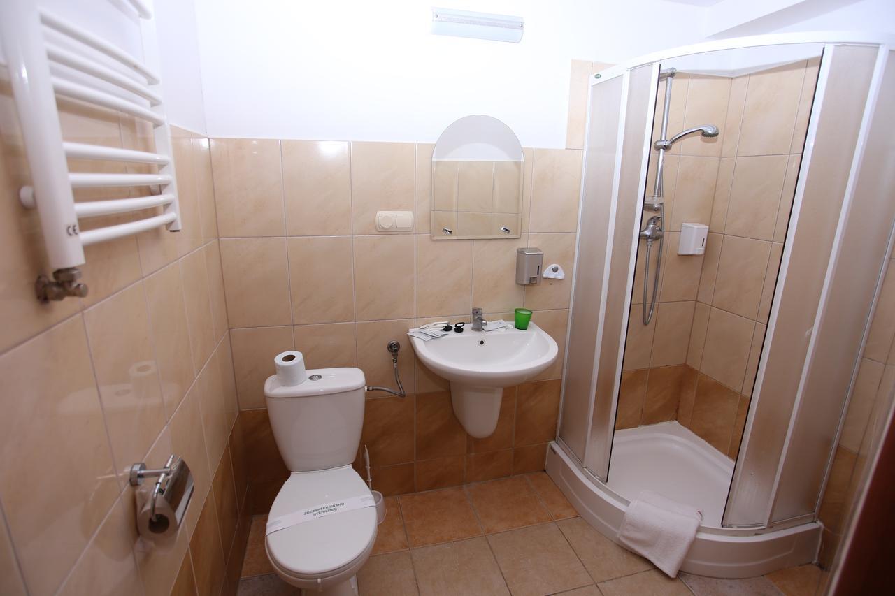 Hotel Kakadu Konin  Luaran gambar