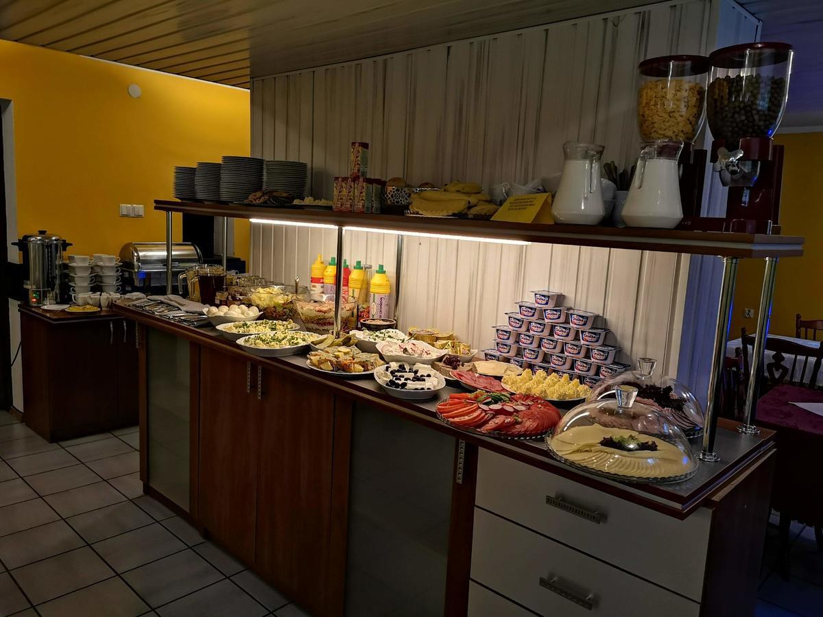 Hotel Kakadu Konin  Luaran gambar