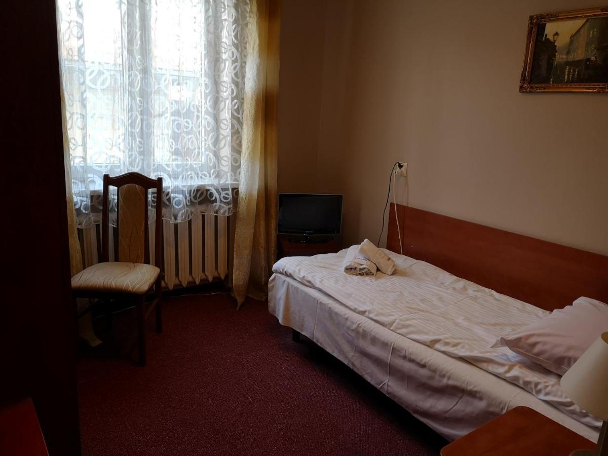 Hotel Kakadu Konin  Luaran gambar